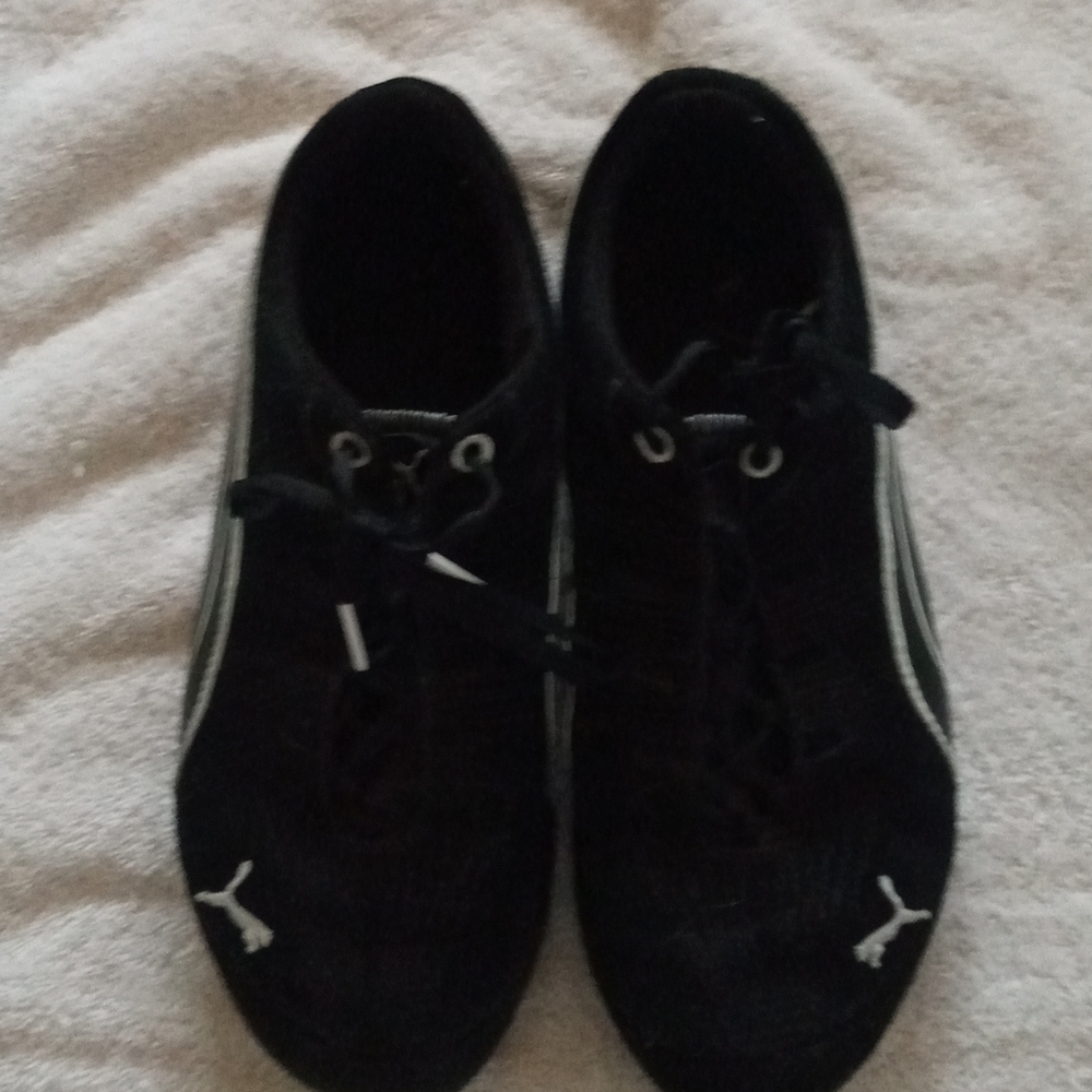 Puma sneakers
